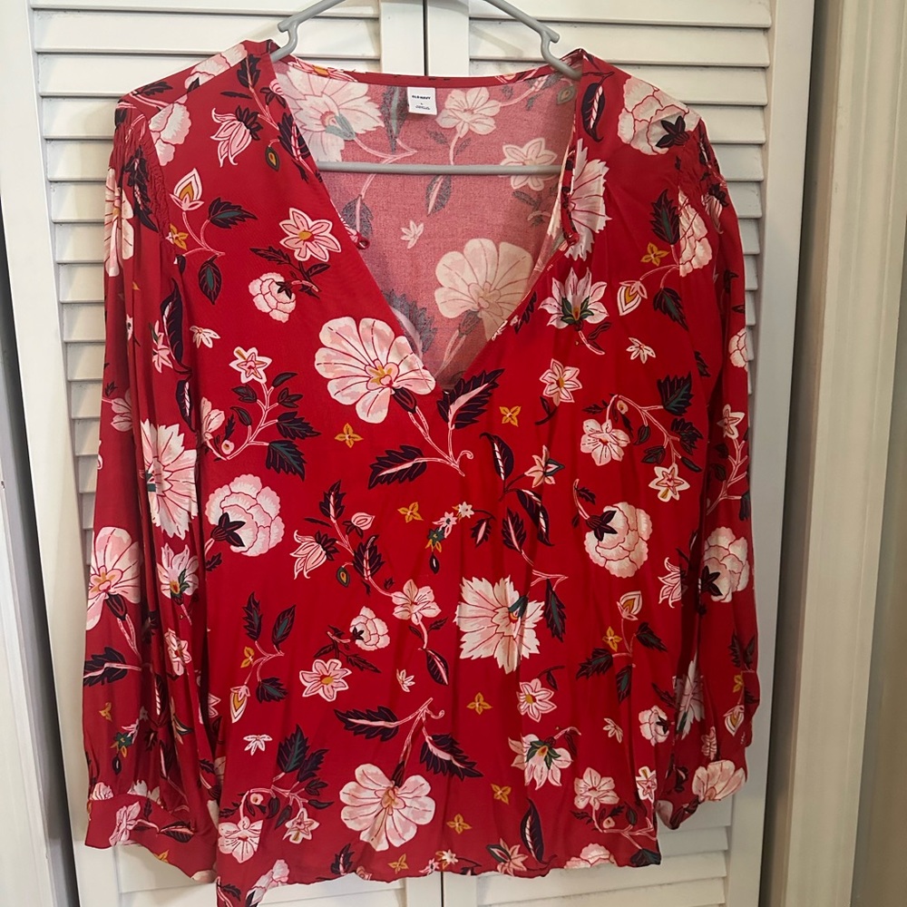 Old Navy Floral Red Women's Top
